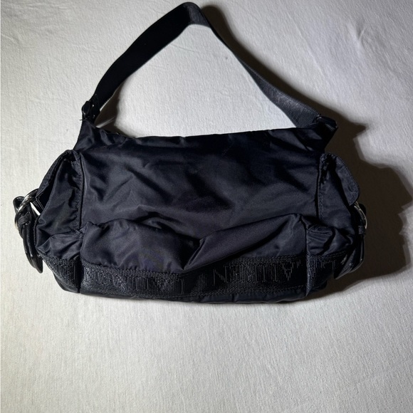 Lauren Ralph Lauren Black Bag with Classic Design - Picture 2 of 4